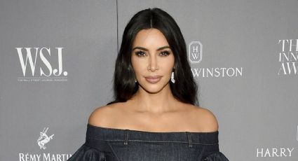 Kim Kardashian y sus 3 propuestas de microbikinis con los colores de la temporada