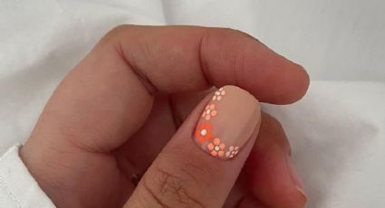 Nail art: manicura francesa invertida con flores, la tendencia que es furor en primavera