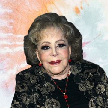 Silvia Pinal celebra a lo grande un importante evento y se deja ver de lo más feliz