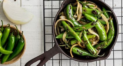 Lo que tanto buscabas: así es la preparación de los chiles toreados