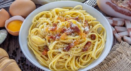 Deslumbra a tus seres queridos con esta sencilla receta de pasta carbonara