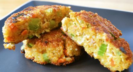 Cena saludable en minutos: receta de tortitas de verduras de forma rápida