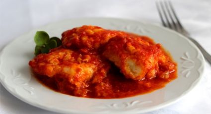 Guiso de bacalao con tomate: una receta tradicional y reconfortante para disfrutar en familia