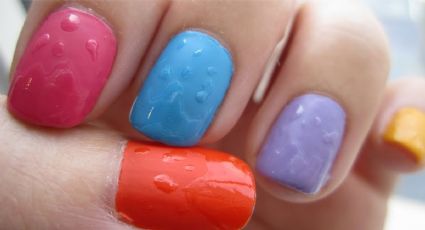 Qué son las wet nails: explorando la tendencia en el mundo del Nail Art