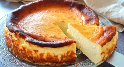 Sencillo y delicioso: la receta de tarta de queso al horno que nunca falla