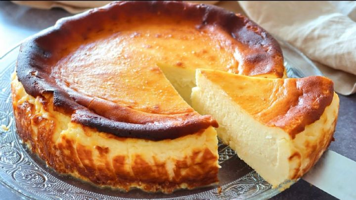 Sencillo y delicioso: la receta de tarta de queso al horno que nunca falla