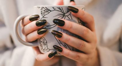 Vuelve el nail art en negro: consejos para un look impactante