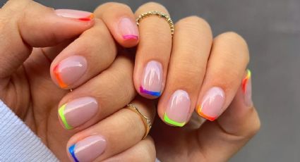 Esta reversión de las clásicas francesas es la mejor opción de diseños Nail Art: neón para el verano