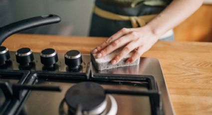 Así usan el limón en restaurantes para dejar relucientes las estufas: no volverás a comprar limpiadores