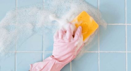 Haz que tu baño parezca de revista: el trucazo para dejar impecables los azulejos de la ducha