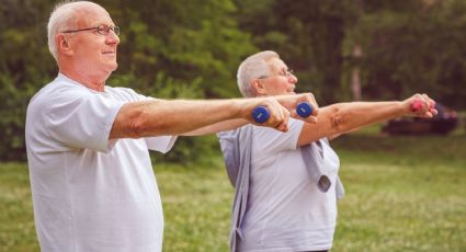 Gana masa muscular después de los 60 con los ejercicios que recomiendan los expertos