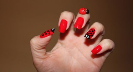 La tendencia más cute para tus uñas este verano: diseños bonitos de Nail Art con catarinas