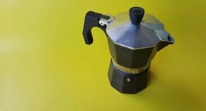 Logra café ideal con este trucazo para limpiar tu cafetera italiana: adiós al sarro y la suciedad pegada