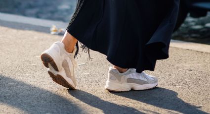 Los vestidos largos están de moda este verano: elige bien los zapatos para lucir en tendencia