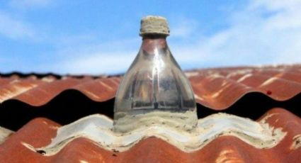 Solo necesitas una botella de plástico para hacer una botella solar DIY que iluminará tu hogar