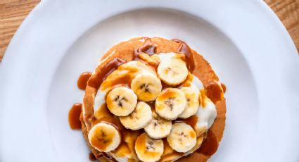 Encontramos la receta más fácil y que siempre sale bien: prepara unas inolvidables tortitas de plátano