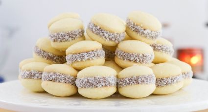 La auténtica receta de alfajores de coco: una textura suave y esponjosa