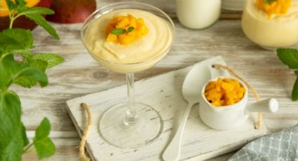 Rápida y solo 5 ingredientes: la receta de mousse de mango que es imposible que no te salga suave