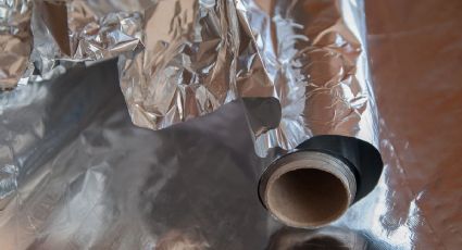 El papel aluminio es el secreto de los técnicos para eliminar el hielo del congelador sin perder tiempo