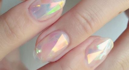 El diseño de uñas vidrio roto es todo lo que está bien para tu próximo Nail Art: conoce la nueva tendencia