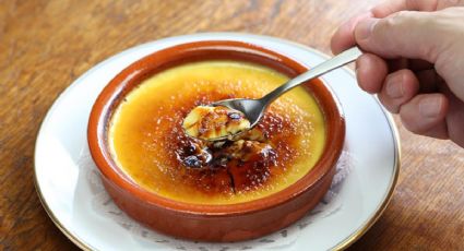 Crema catalana: uno de los postres elegidos como más ricos del mundo en 5 fáciles pasos