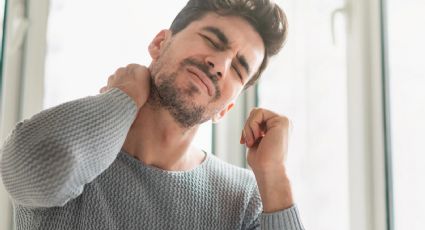 7 ejercicios fáciles para contener el dolor de cuello: puedes hacerlos en casa de forma segura