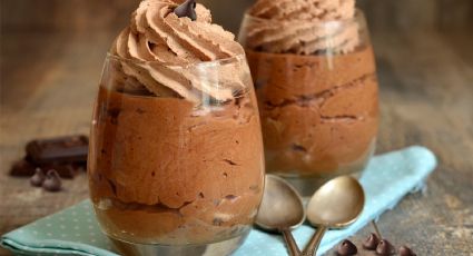 Esta mousse de chocolate, además de ser sabrosa, se hace fácil y lleva solo 3 ingredientes