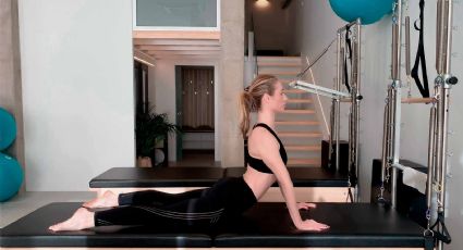 El sencillo ejercicio de pilates que puedes hacer en casa para mejorar la postura y aliviar tensiones