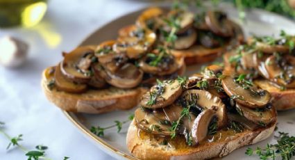 La receta fácil y pronta para unas sabrosas tostadas de champiñones al ajillo