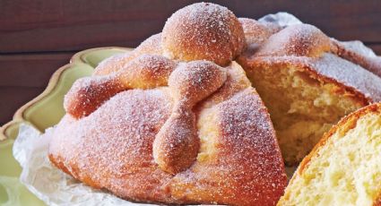 Pan de muerto esponjoso y suave: el paso a paso para prepararlo en casa