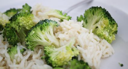 La receta de arroz con brócoli que se convertirá en el acompañamiento ideal de tus almuerzos