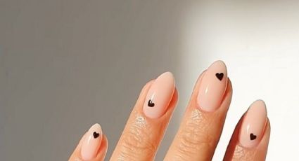 La elegancia jamás pasa de moda: 5 nail art minimalistas perfectas para uñas midi