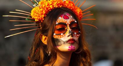 Aún estoy a tiempo de hacer mi propia corona de flores de Catrina: solo necesito un poco de alambre