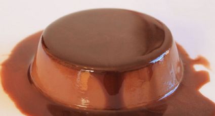 ¿Y para el postre? Qué tal un flan de chocolate que se hace con 5 ingredientes: la receta ideal