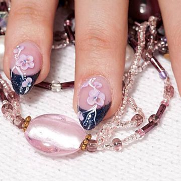 Empecé a probar los diseños de Nail Art para llevar en las fiestas: estos 4 diseños de manicura joya