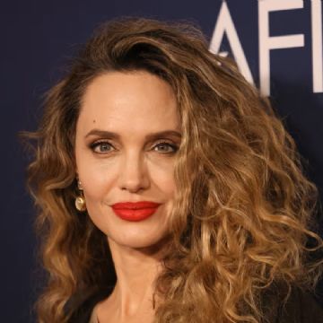 Angelina Jolie usa el truco de maquillaje que deberías probar si tienes los labios gruesos