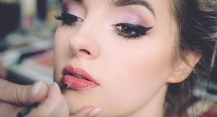 La tendencia de maquillaje para lucir labios bonitos: se gasta menos producto y luce natural