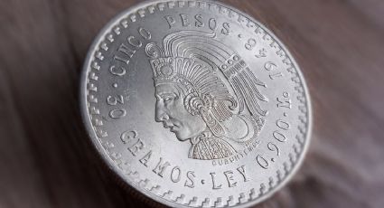 Esta moneda de 5 pesos con Cuauhtémoc hecha en plata ahora vale una fortuna