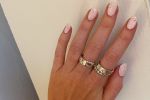 8 diseños de Nail Art que están en tendencia: el pearlcore nail hará magia en tus uñas en agosto 2024