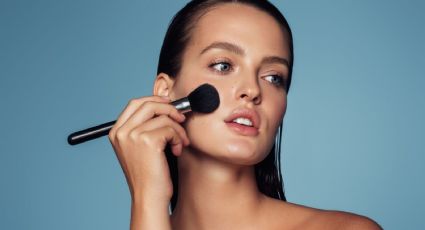 Adiós a la discreción con el colorete: el color de maquillaje está muy lejos del melocotón y rosa suave